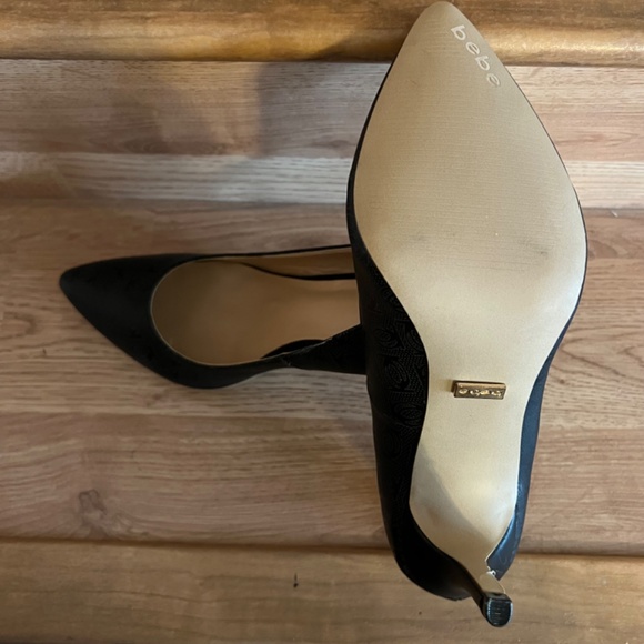 NWT - Bebe Heels - Picture 8 of 16